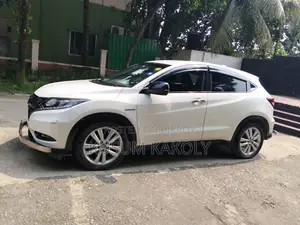 হোন্ডা ভেজেল ১.৫ হাইব্রিড টুডব্লিউডি ২০১৬ পার্ল