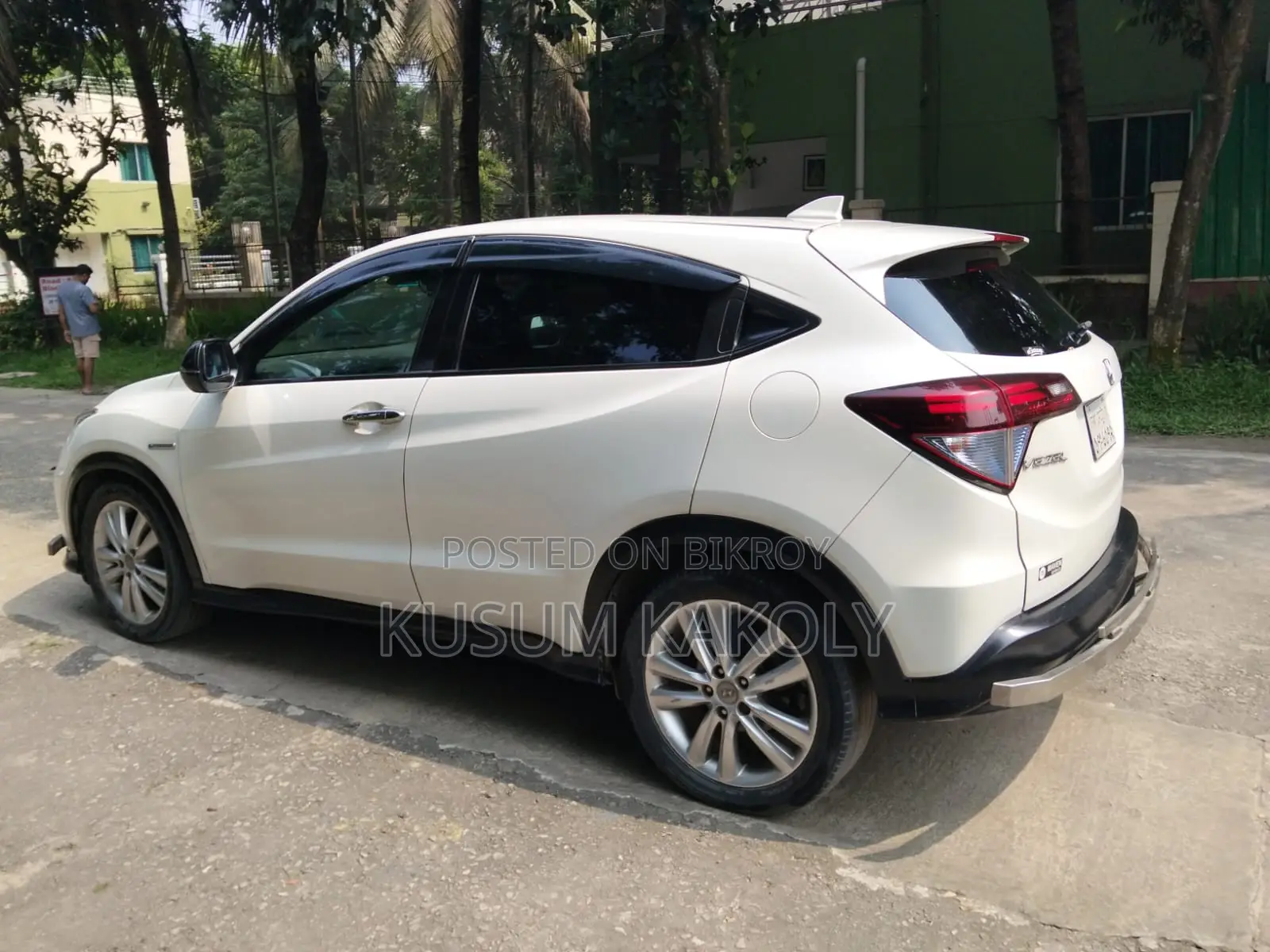 হোন্ডা ভেজেল ১.৫ হাইব্রিড টুডব্লিউডি ২০১৬ পার্ল