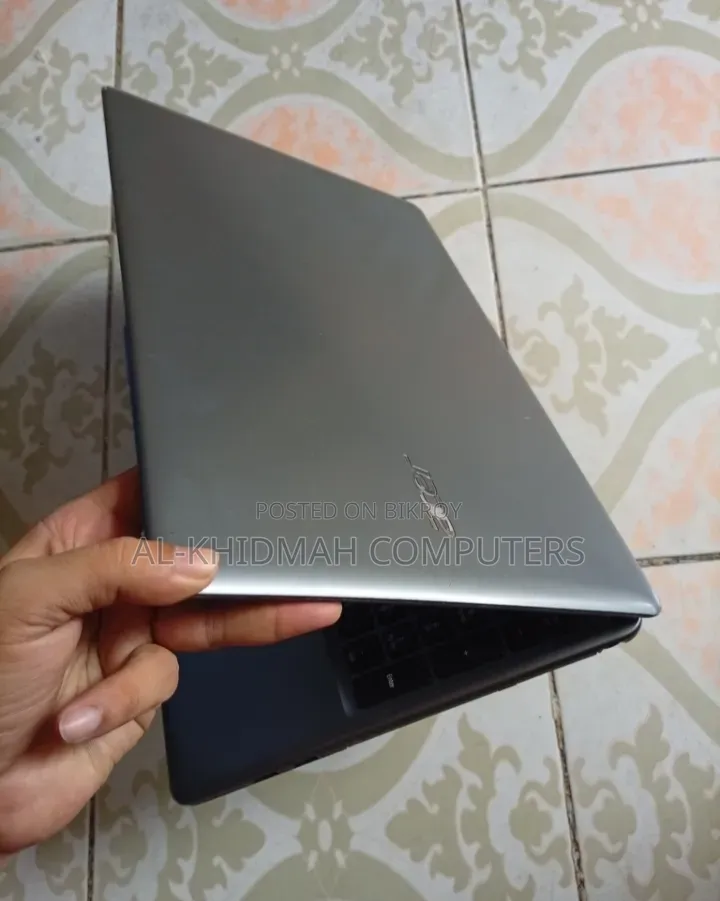 Laptop Acer 4GB Intel Core i3 HDD 500GB