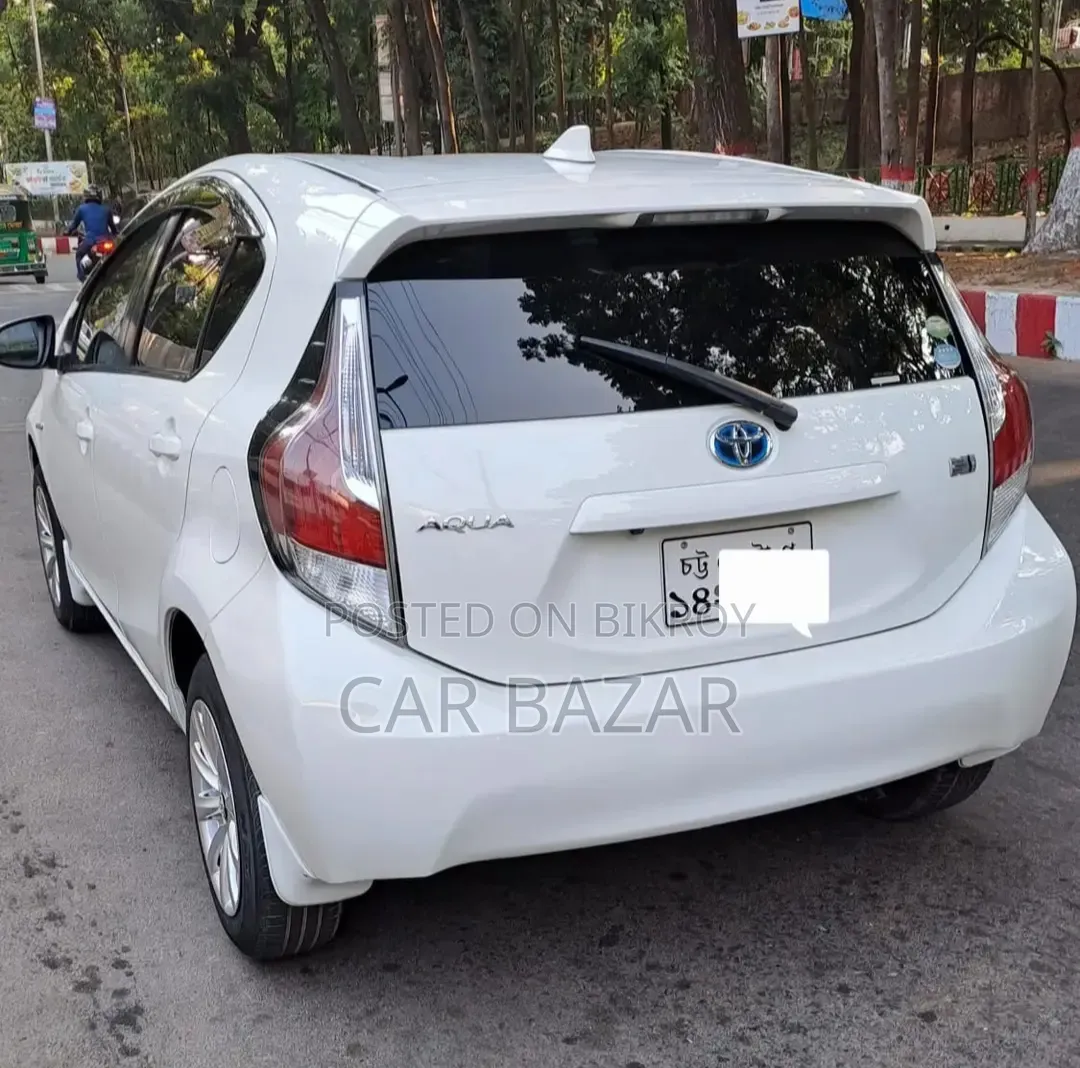 Toyota Aqua 2015 White