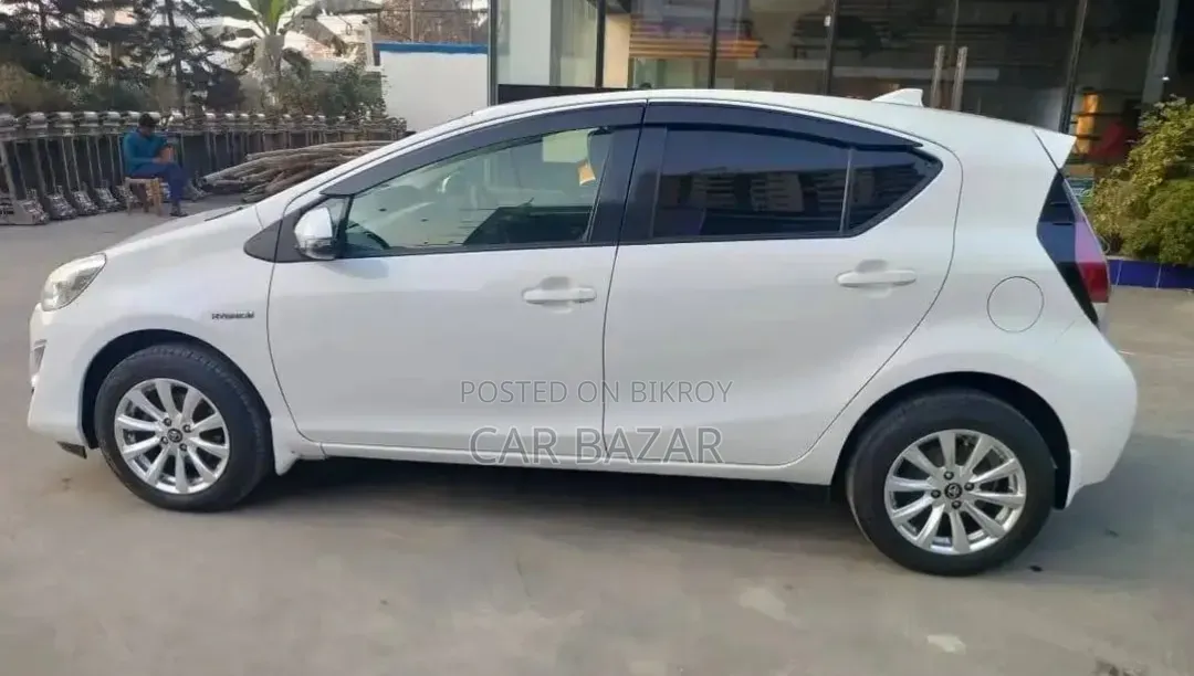 Toyota Aqua 2015 White
