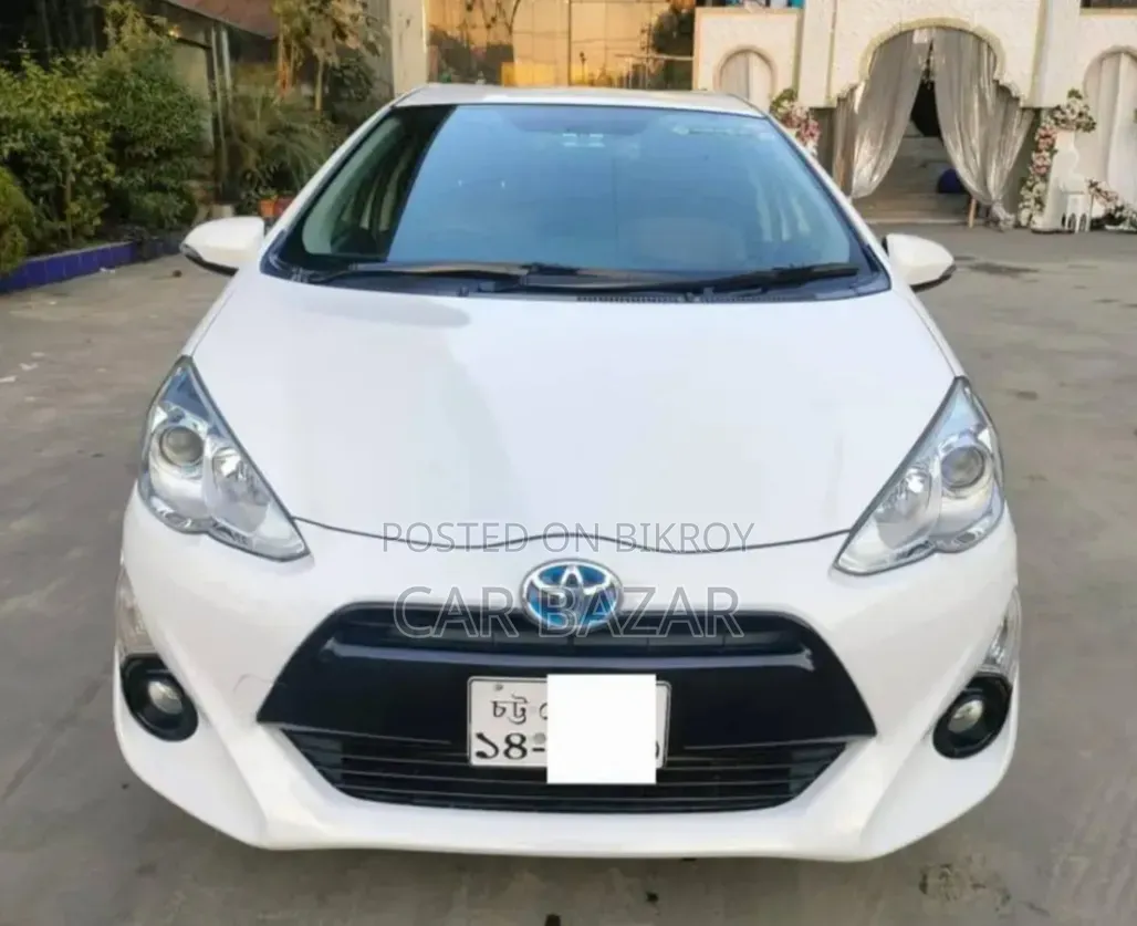 Toyota Aqua 2015 White