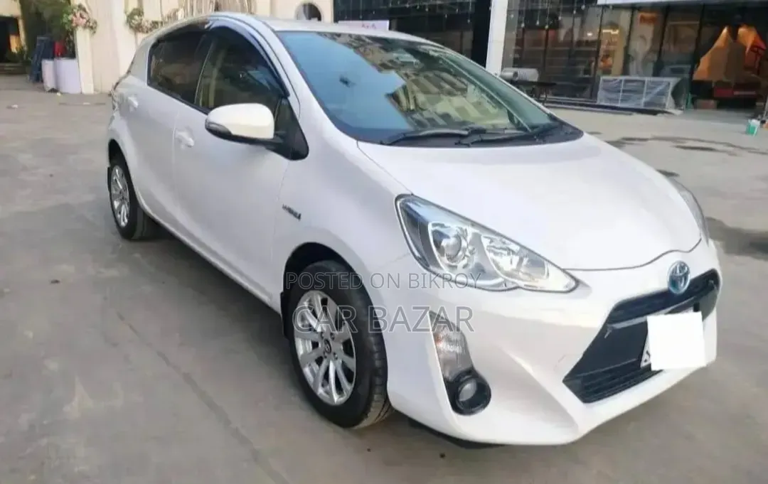 Toyota Aqua 2015 White