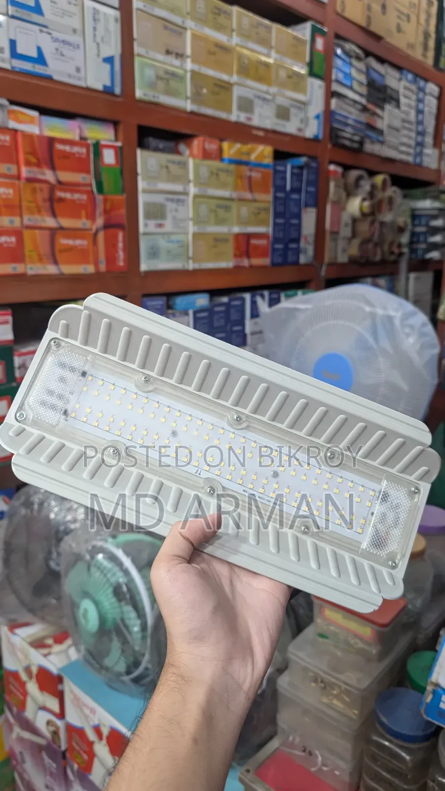 FALIXI 100W ব্রাইট আউটডোর অ্যান্ড ইনডোর এলইডি ফ্লাড লাইট (এনার্জি সেভিং ৮০%)