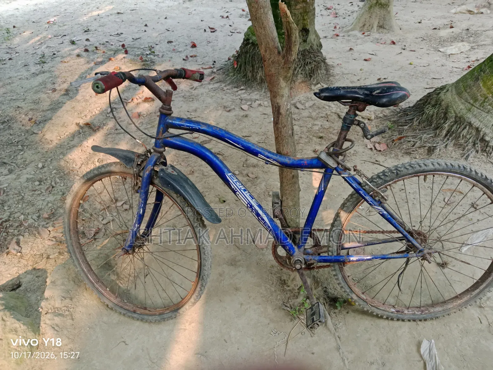 টয়োটা অ্যাকোয়া ২০১৫ সাদা