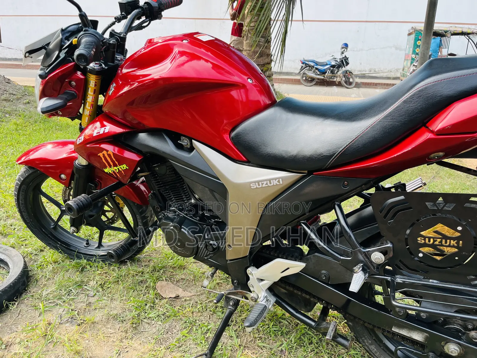 সুজুকি জিক্সার ২০২২ রেড