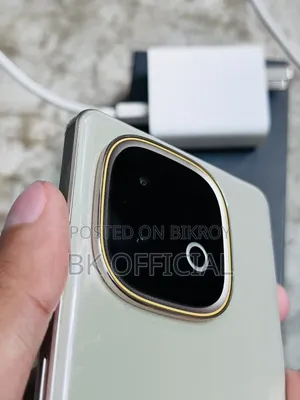 iQOO Z10 256 GB Gold