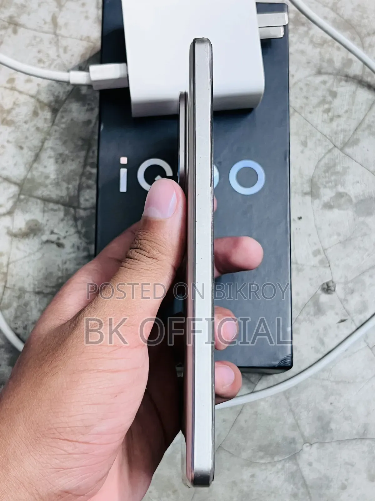 iQOO Z10 256 GB Gold