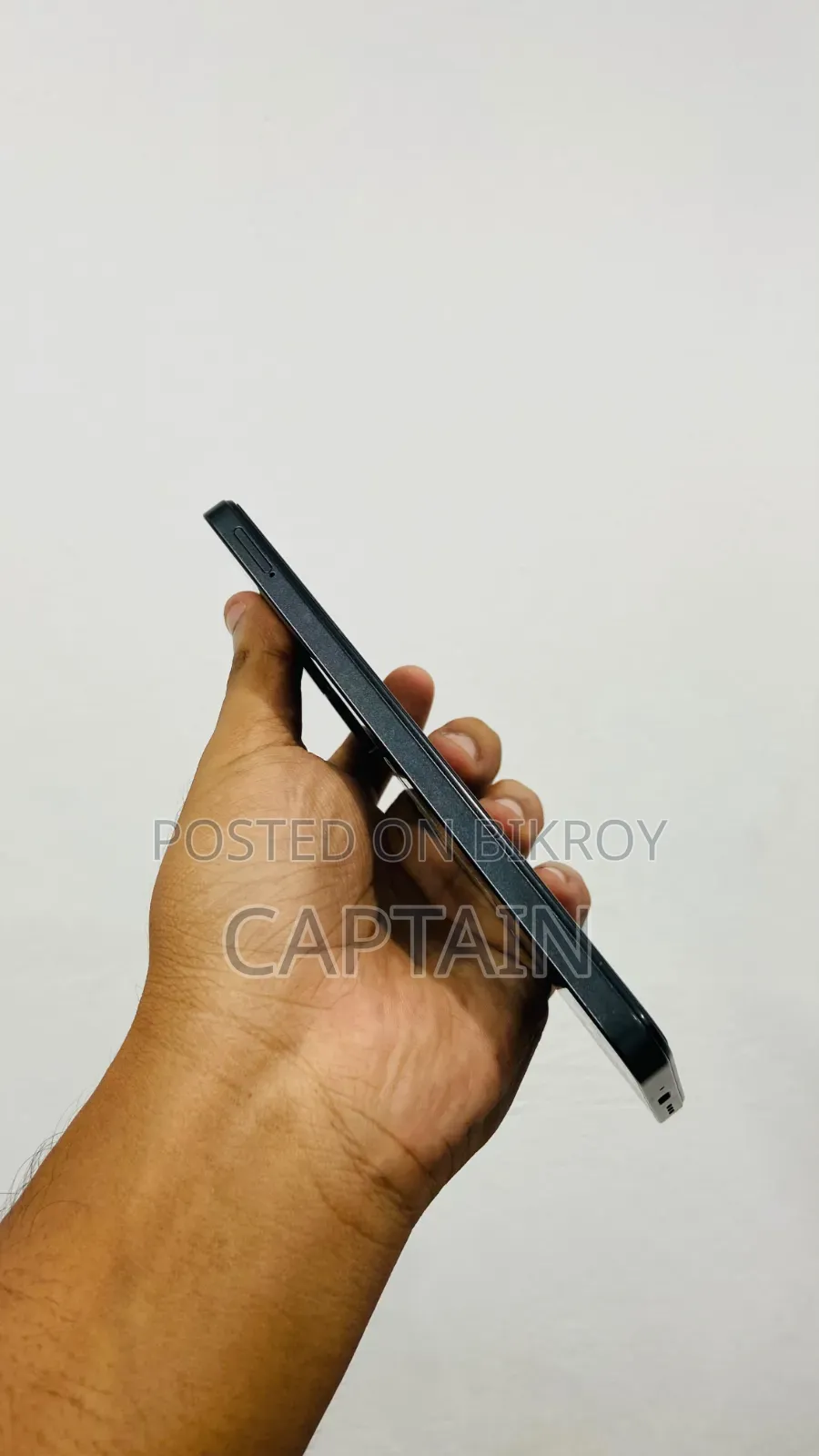 মোবাইল ফোন ১২৮ জিবি নীল