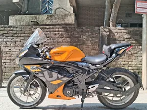 Suzuki GSX-R150 2019 Yellow
