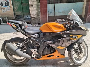 Suzuki GSX-R150 2019 Yellow