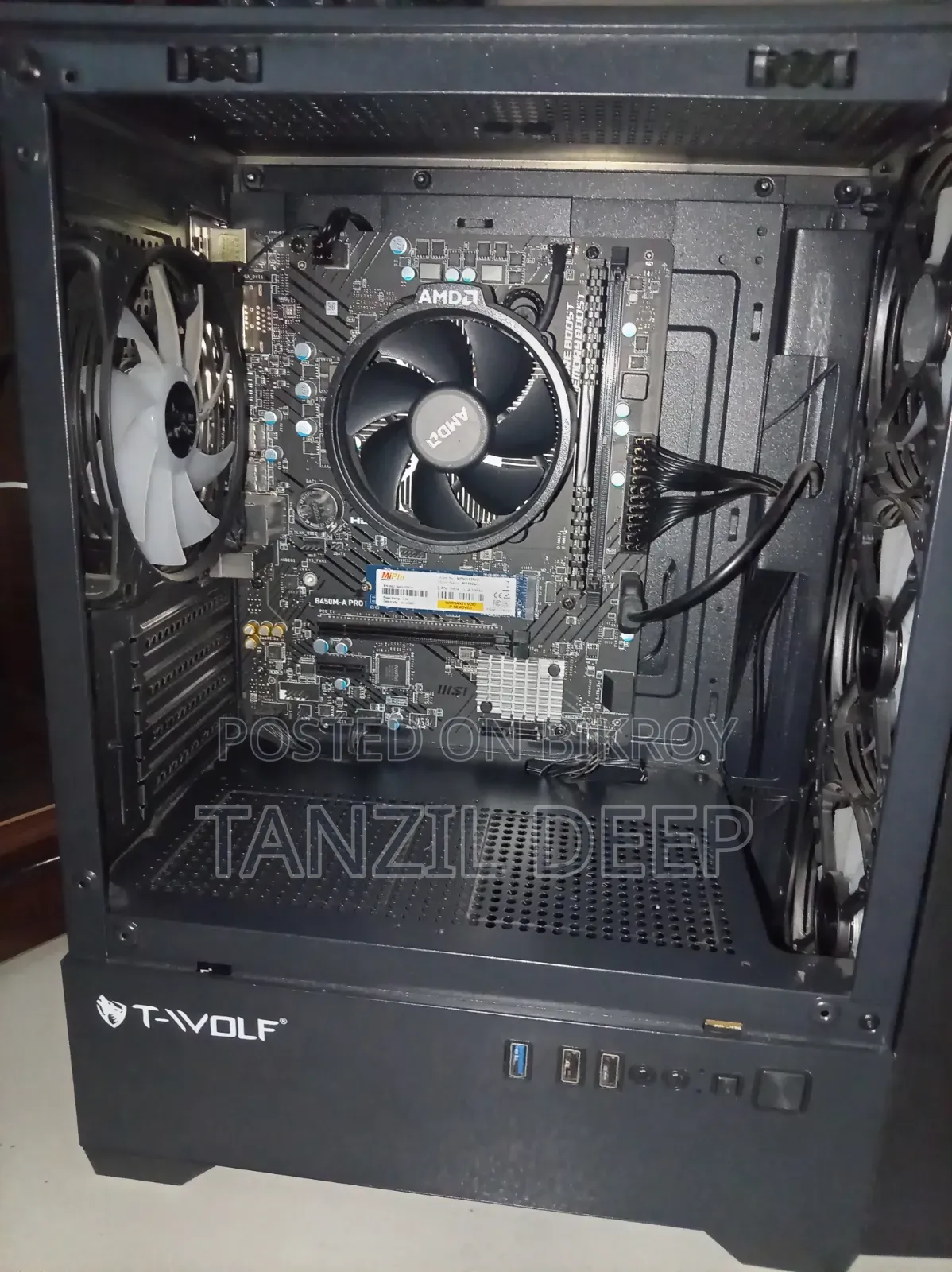 Desktop Computer MSI Model 16GB AMD Ryzen 5 SSD 256GB