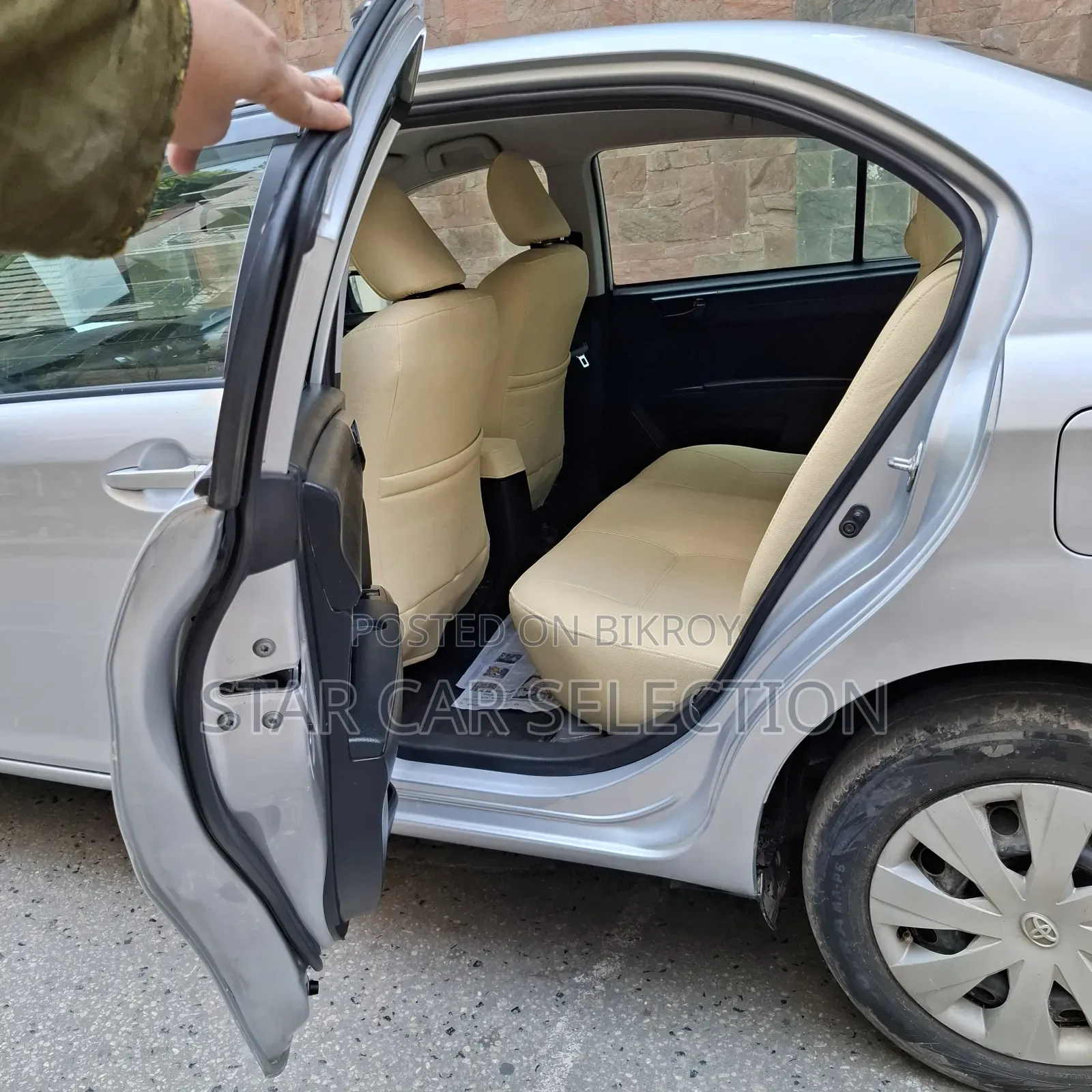 Toyota Axio 2016 Silver