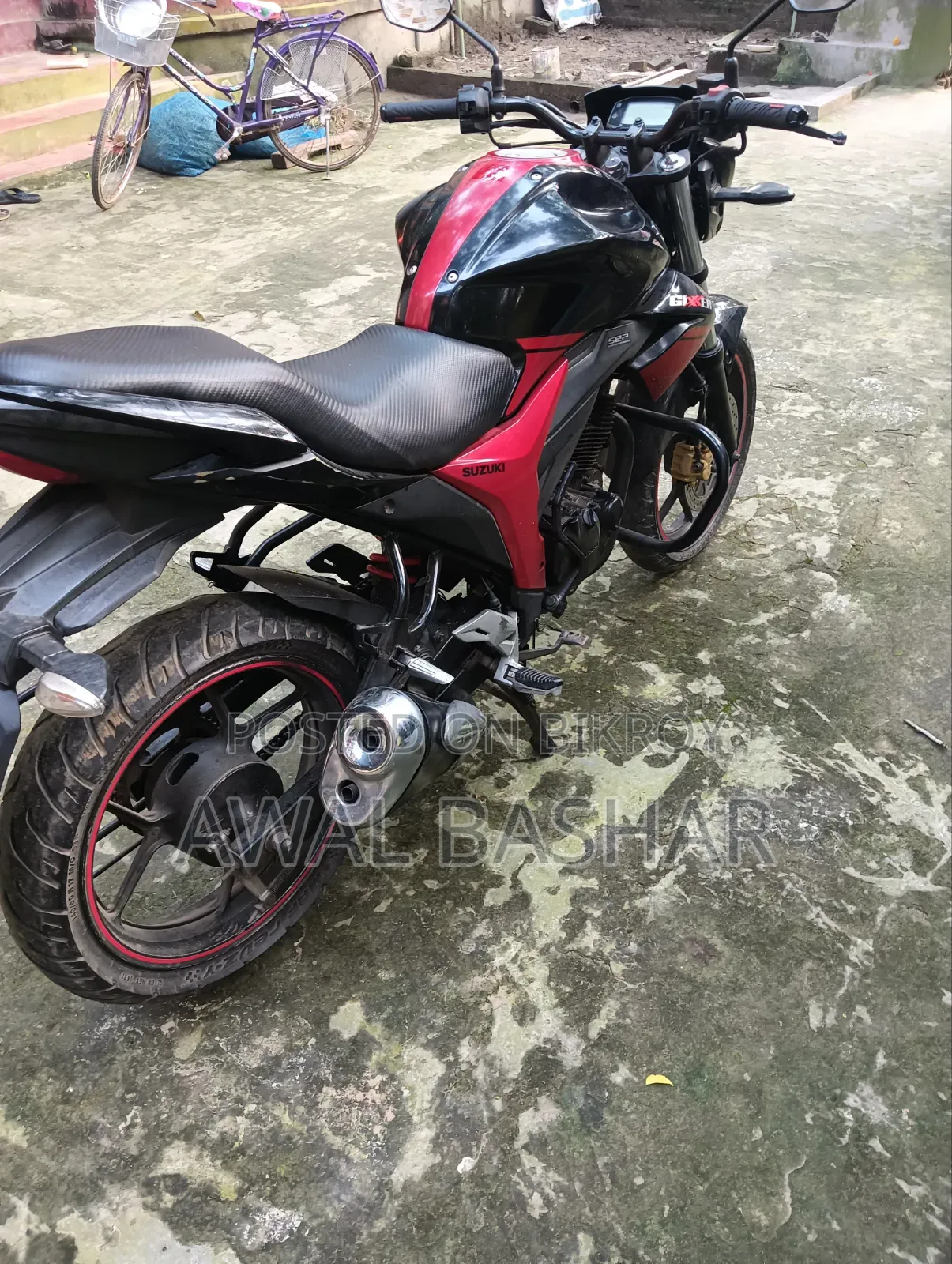 সুজুকি জিক্সার ২০১৭ কালো