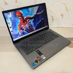 Laptop Lenovo 4GB RAM Intel 500GB SSD