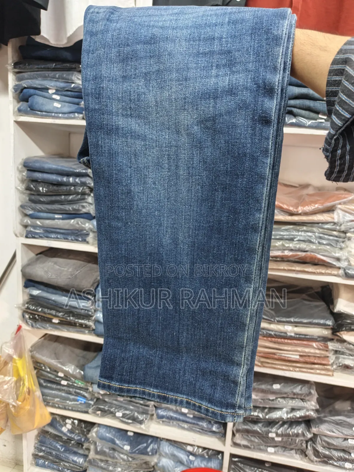 Aeropostale Men's Straight Fit Blue Jeans
