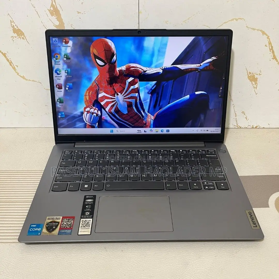 Laptop Lenovo 4GB RAM Intel 500GB SSD