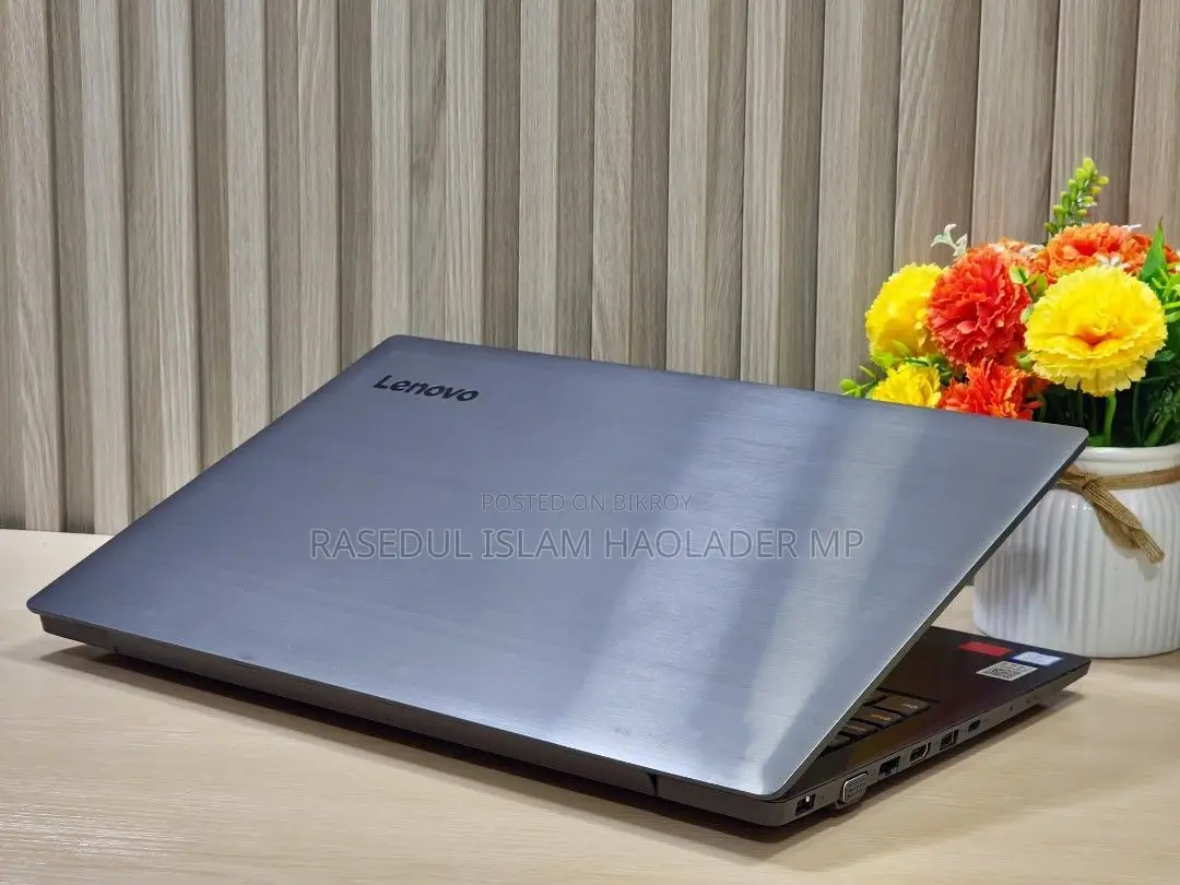 Laptop Lenovo 4GB RAM Intel 500GB SSD