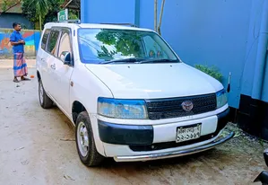 Toyota Probox 1.5 CNG Two-Wheel Drive 2003 White