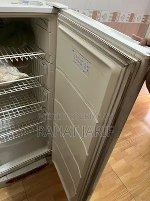 Deep Fridge, Vertical