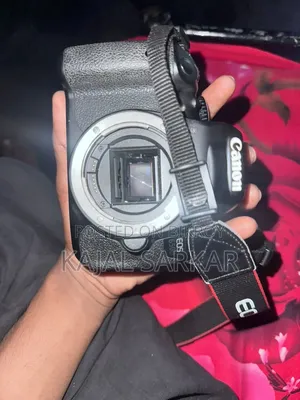Canon 650D With 75mm*300mm Zoom Lens