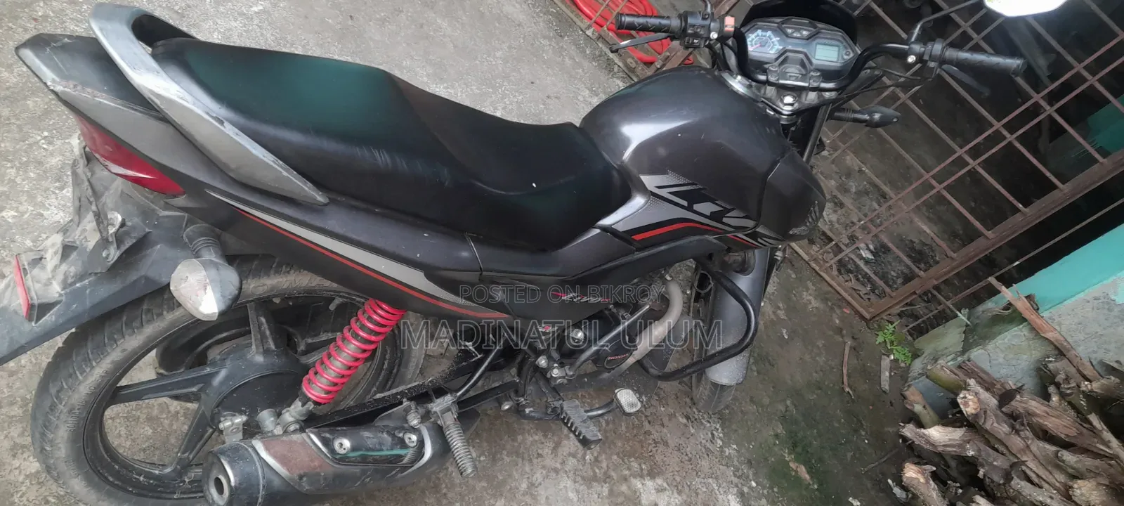 Honda Livo 2022 Purple