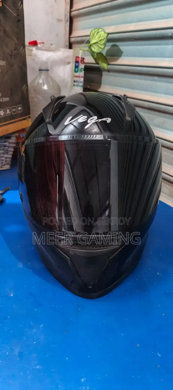 ভেগা হেলমেট