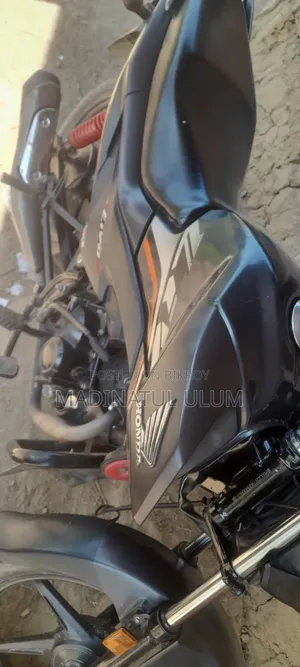 Honda Livo 2022 Purple