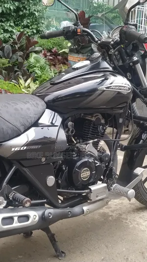 Bajaj Avenger 160 Street 2022 Black