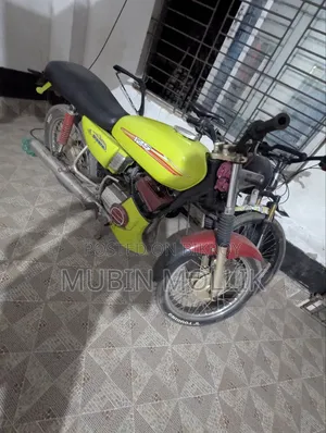 Yamaha 1996