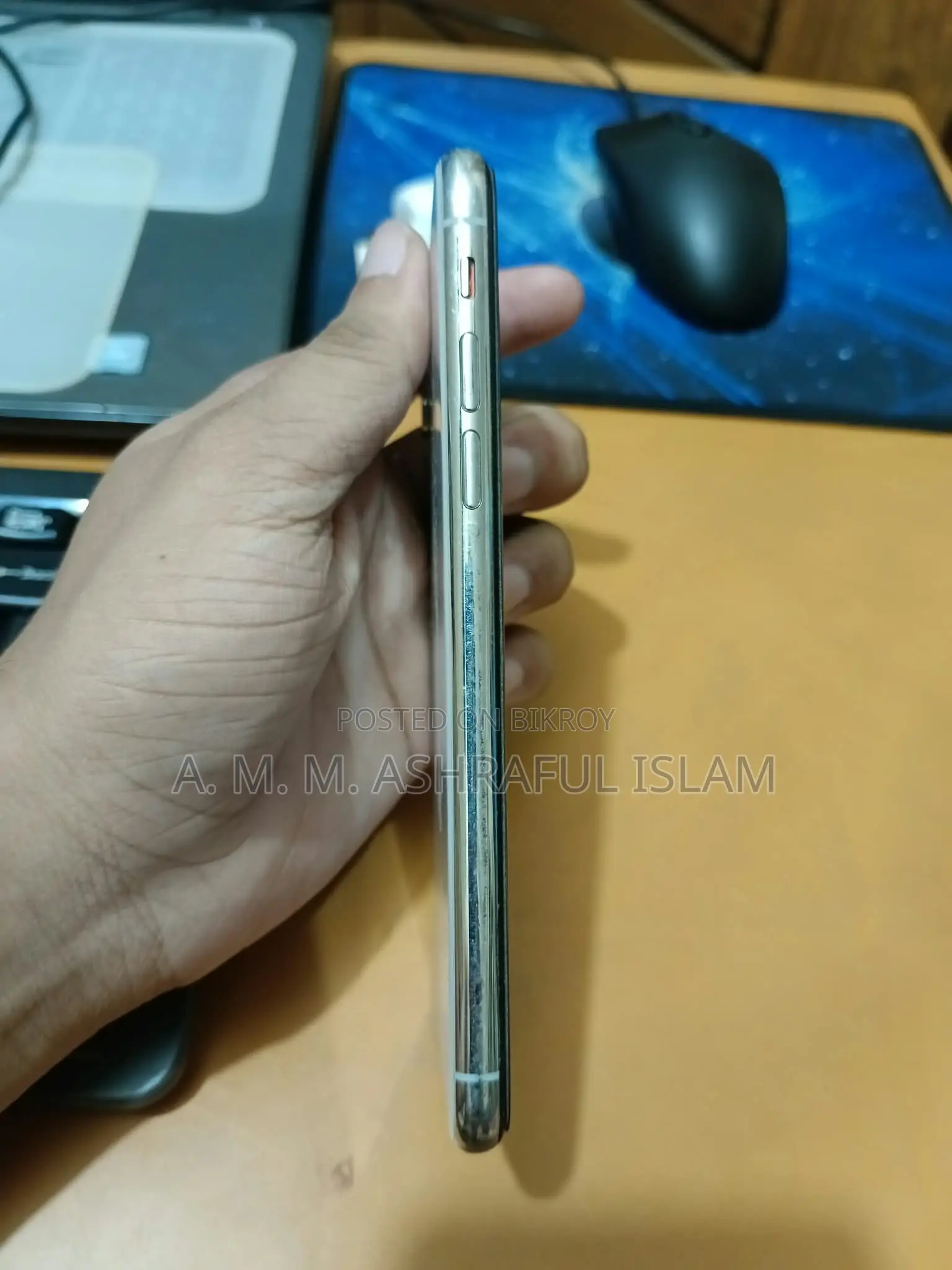 অ্যাপল আইফোন এক্স ২৫৬ জিবি হোয়াইট