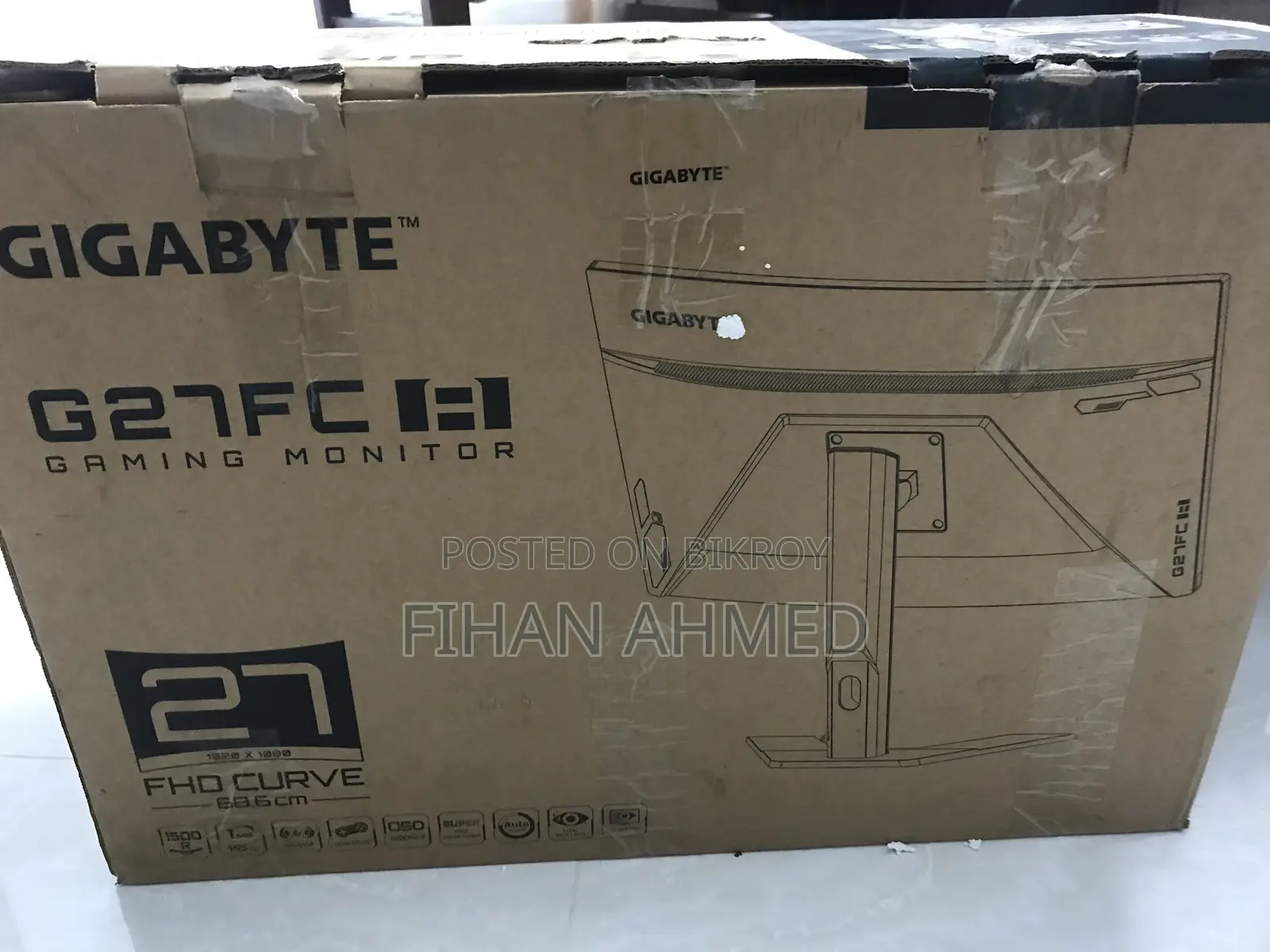 Gigabyte 27" Curved Gaming Monitor (Panel Issue )