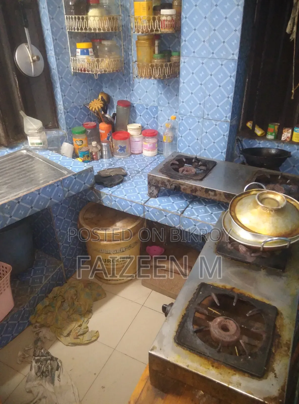 ধানমন্ডির হোসনে আরা গার্ডেনে ৪ বেডরুমের ফার্নিশড অ্যাপার্টমেন্ট ভাড়ায় পাওয়া যাবে