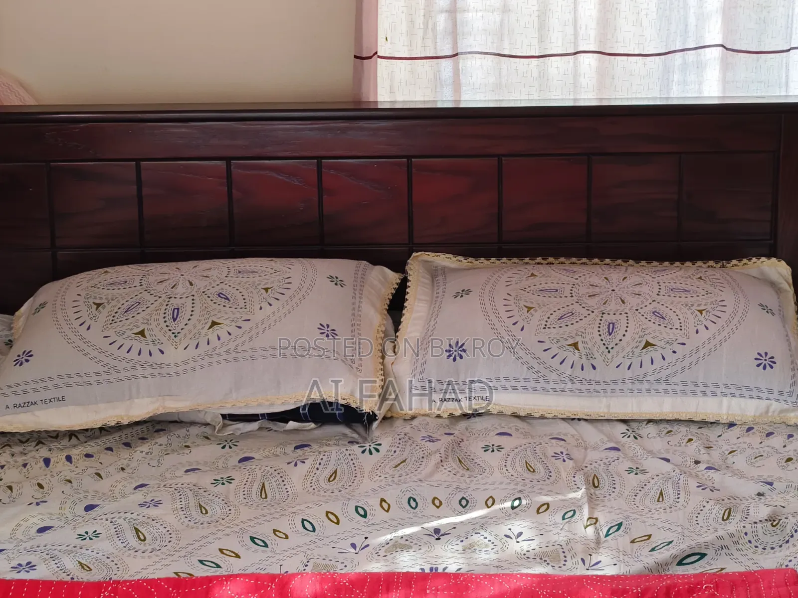 Bed for Sale. Bed Sell Hobe