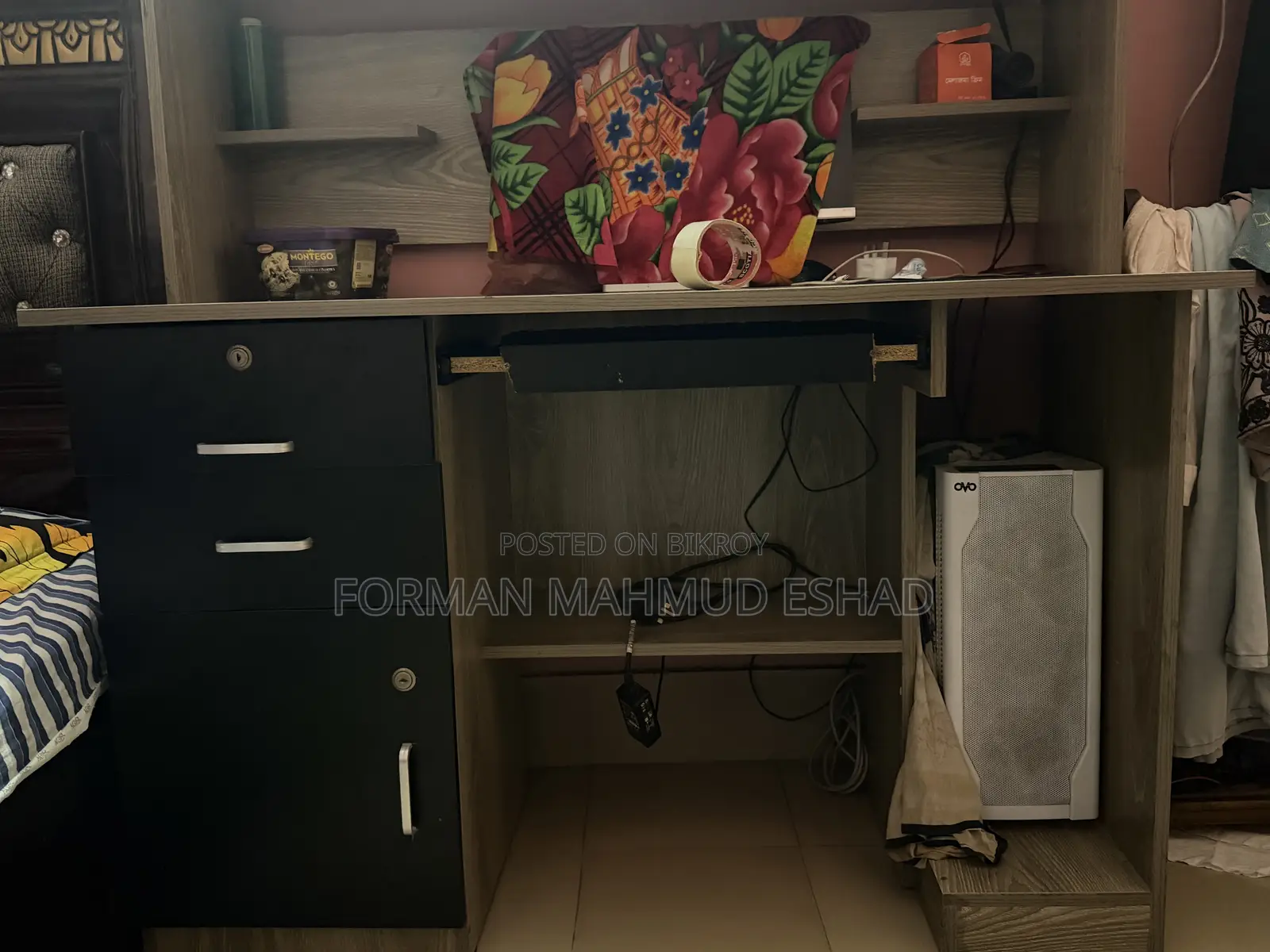 পড়ার টেবিল (দাম আলোচনা সাপেক্ষে)