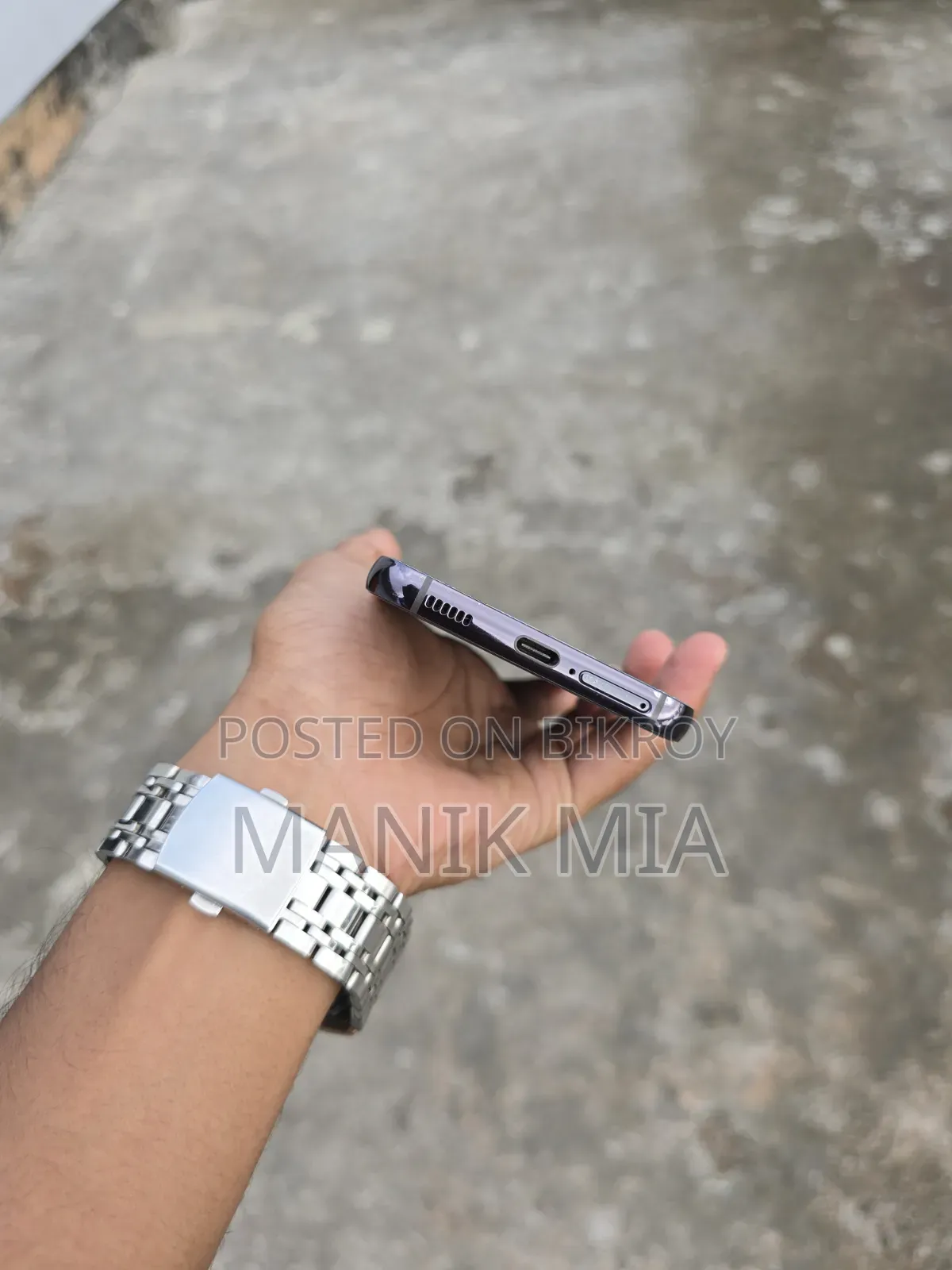 স্যামসাং গ্যালাক্সি এস২২ ৫জি ১২৮ জিবি ব্ল্যাক