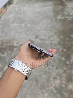 স্যামসাং গ্যালাক্সি এস২২ ৫জি ১২৮ জিবি ব্ল্যাক