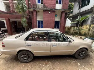 Toyota Corolla 2000 Pearl