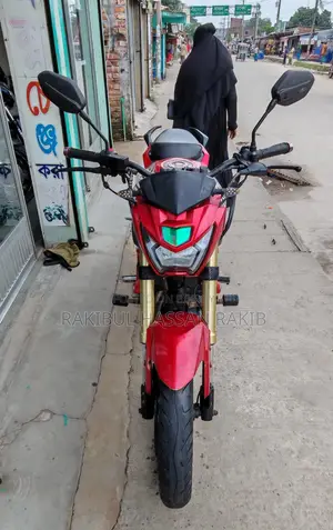 Runner Bolt 165R 2020 Red