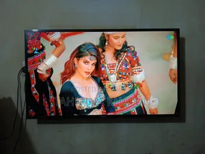 স্যামসাং ৪৩" স্মার্ট টিভি বিক্রি হবে