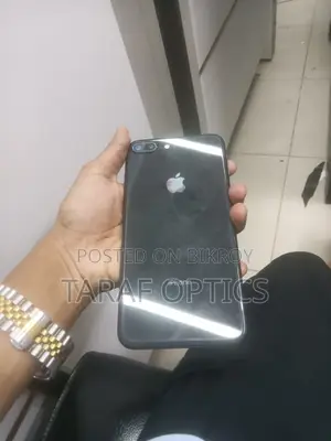 Apple iPhone 8 Plus 64 GB Black