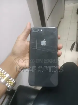 Apple iPhone 8 Plus 64 GB Black