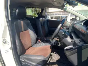 Toyota Sienta 2021 Pearl