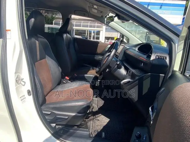 Toyota Sienta 2021 Pearl