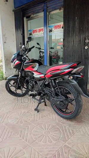 Bajaj Discover 125 2021 Black