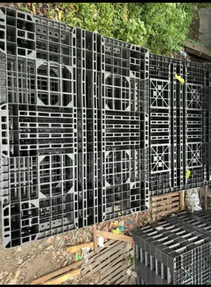 Plastic Plates for Sale