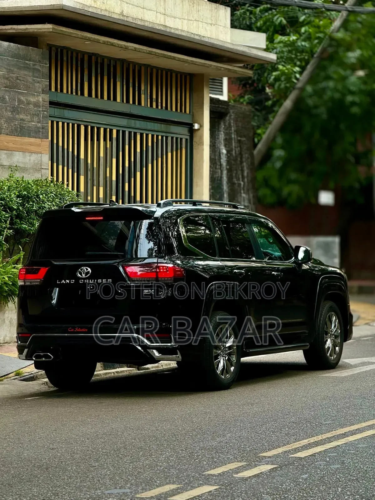 Toyota Land Cruiser LC300 2021 Black