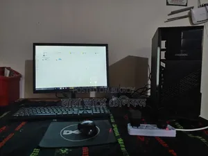 New Desktop Computer 4GB RAM Intel Core i3 Processor 500GB SSD