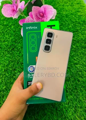 Infinix Hot 50 Pro+ 4G 256 GB Silver