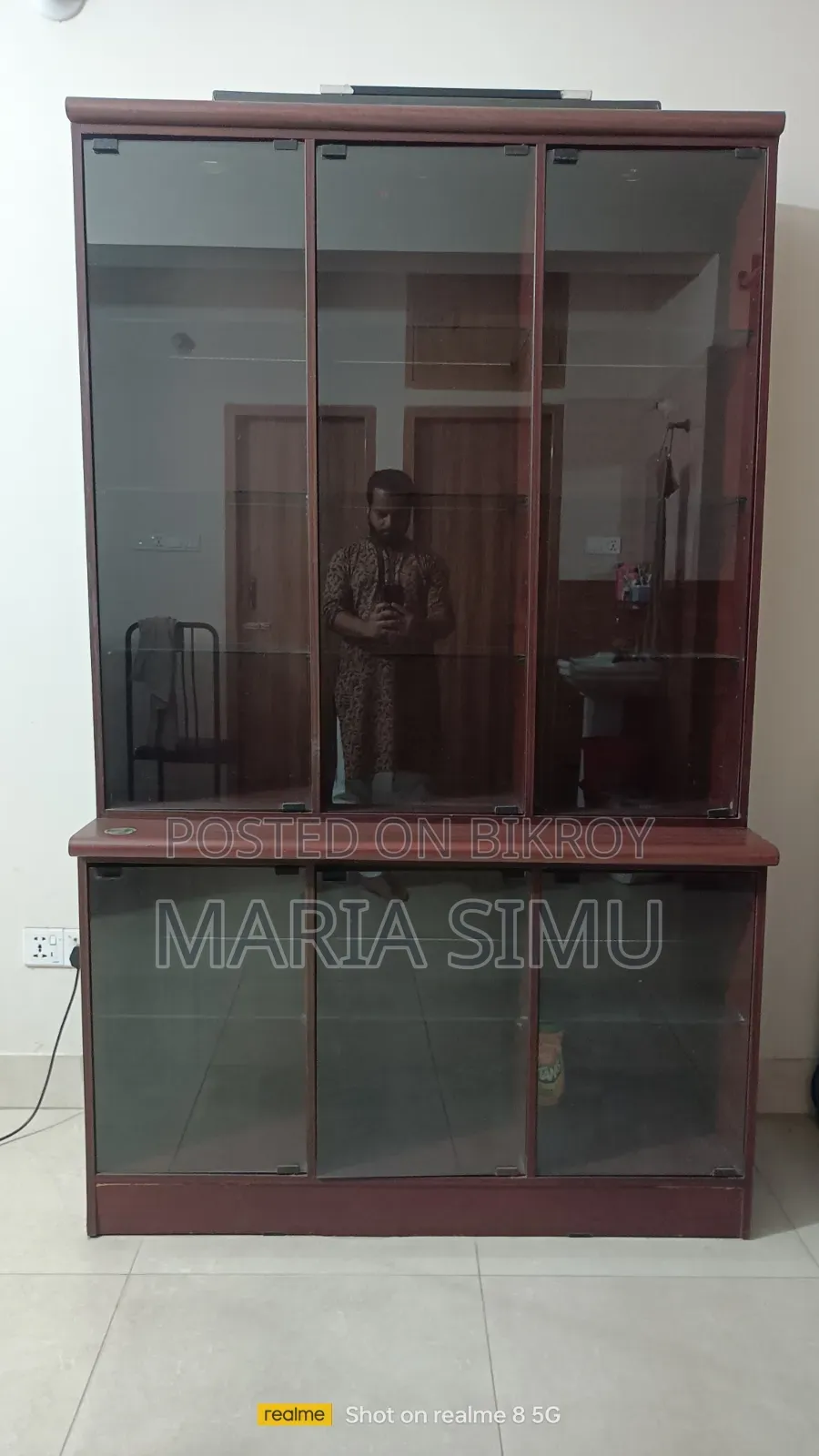 Showcase, Dressing Table, Bed Sell